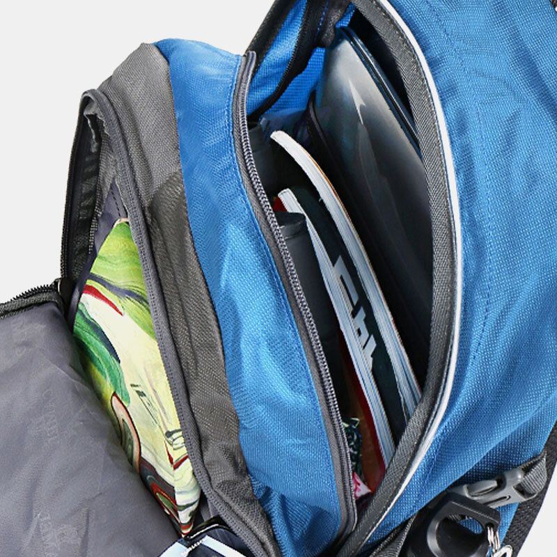 Miesten 30 Litran Polyesteri Vedenpitävä Kevyt Suuri Kapasiteetti Urheiluvaellusmatkareppu