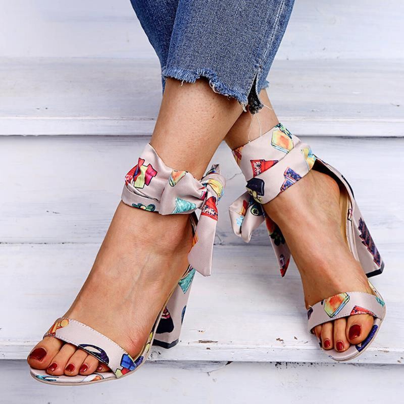 Naisten Avovarvasnauhaiset Chunky Heels -kengät