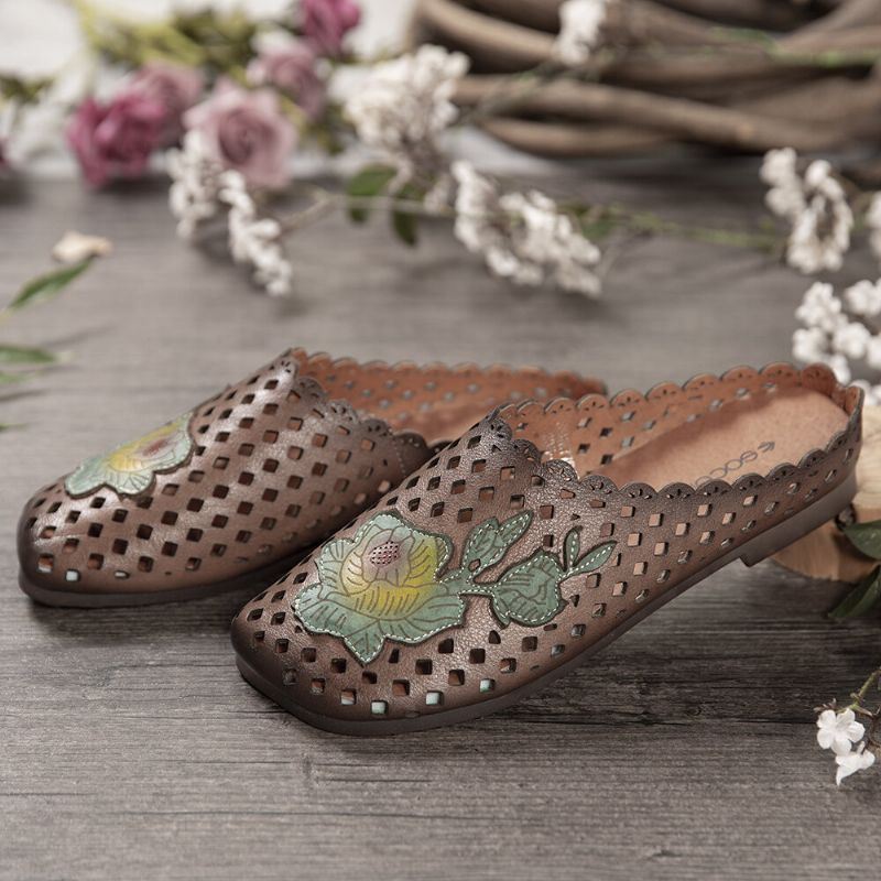 Naisten Retronahkaiset Kukka-applikoidut Leikkaukset Pehmeät Litteät Muulit Puukengät Slip-on Sandaalit