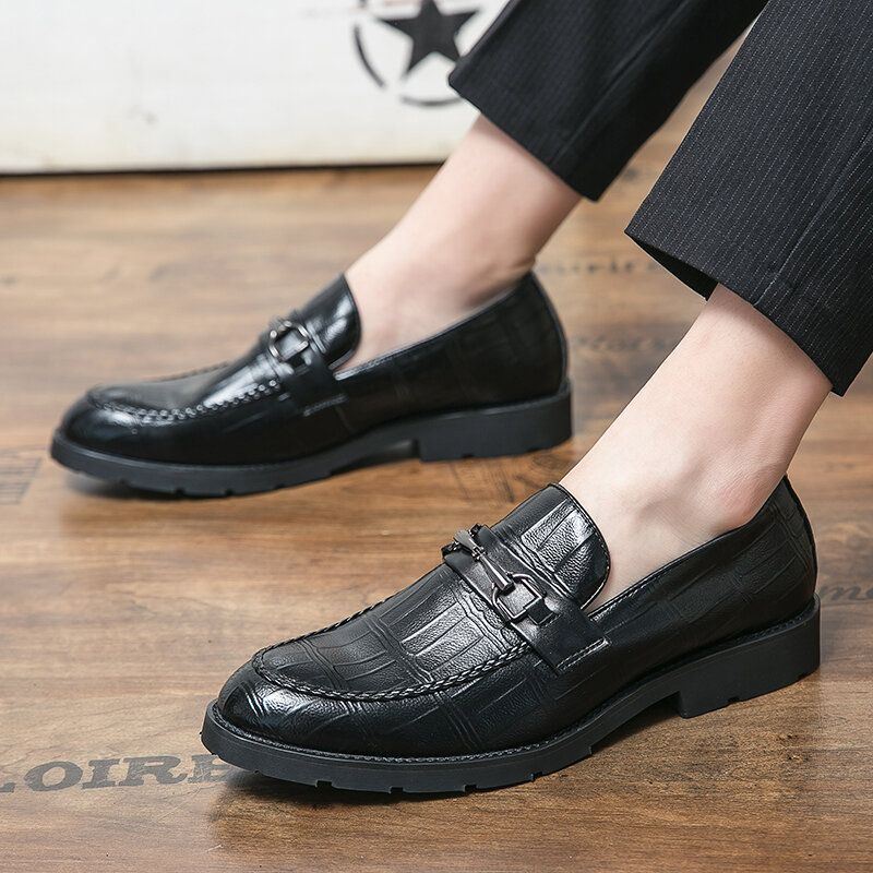 Miesten Mikrokuituliina Hengittävä Pehmeä Pohja Retro Slip Englannin Style Casual Business Kengät