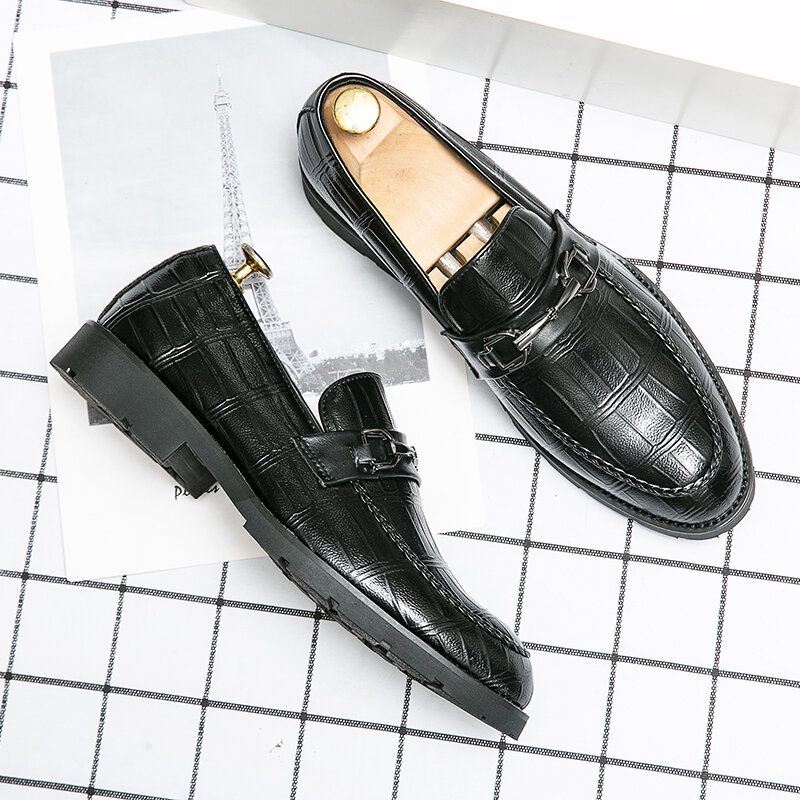 Miesten Mikrokuituliina Hengittävä Pehmeä Pohja Retro Slip Englannin Style Casual Business Kengät