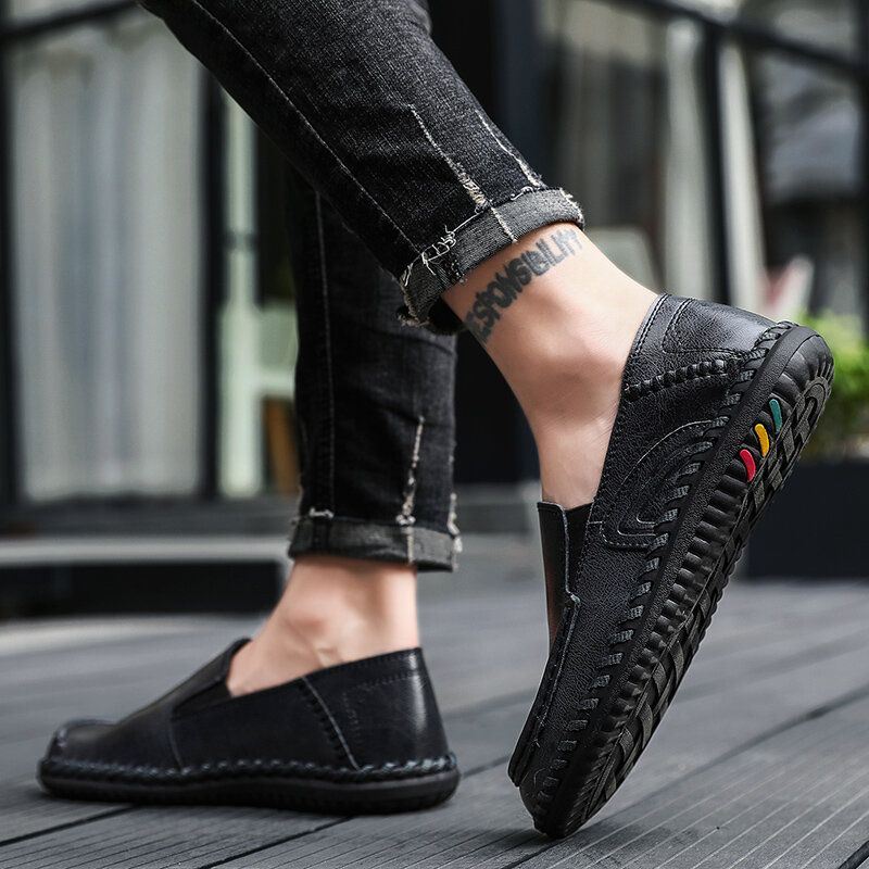 Miesten Pure Color Pehmeä Nahka Liukumaton Leveä Istuvuus Rento Slip-on Käsinompelettavat Kengät