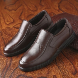 Miesten Pyöreä Toe Comfort Slip On Business Casual Loafers Puuvillakengät