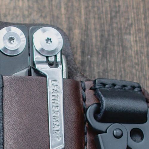 Miesten Aitoa Nahkaa Oleva Fanny Pack Monitoimityökalu Taskulampun Vyön Suojus Avaimenperällä