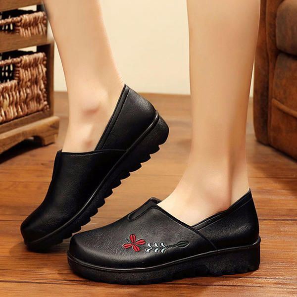 Kirjonta Pehmeä Pohja Vapaa-ajan Kenkä Mukava Slip On Litteät Loaferit Naisten