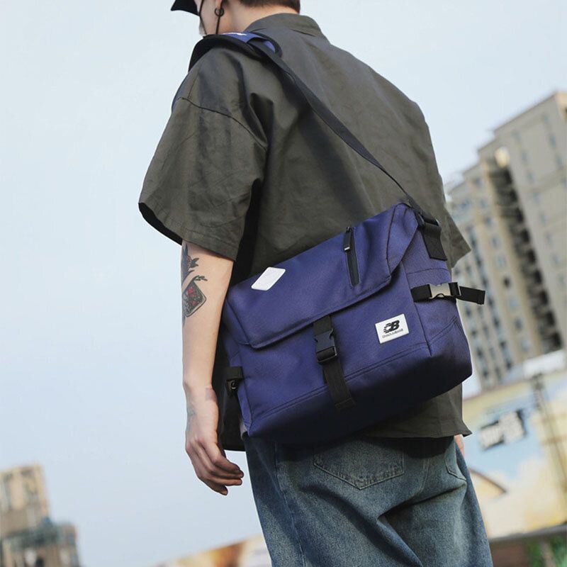 Miesten Nylon Keskikokoinen Kontrasti Väri Rento Persoonallisuus Koululaukku Crossbody Bag Olkalaukku