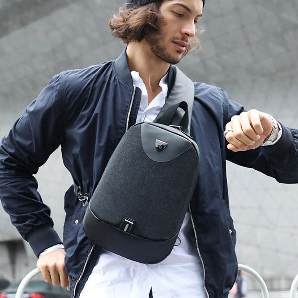 Miesten Polyesterivarkaudenesto Crossbody-laukku Business-rintalaukku