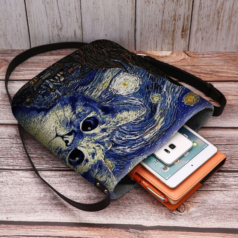 Naiset Tuntuivat Söpöiltä Rennon Sarjakuvakissakuvioilla Tähtikirkkaalla Yöllä Galaksimaalauksilla Crossbody Laukku Olkalaukku