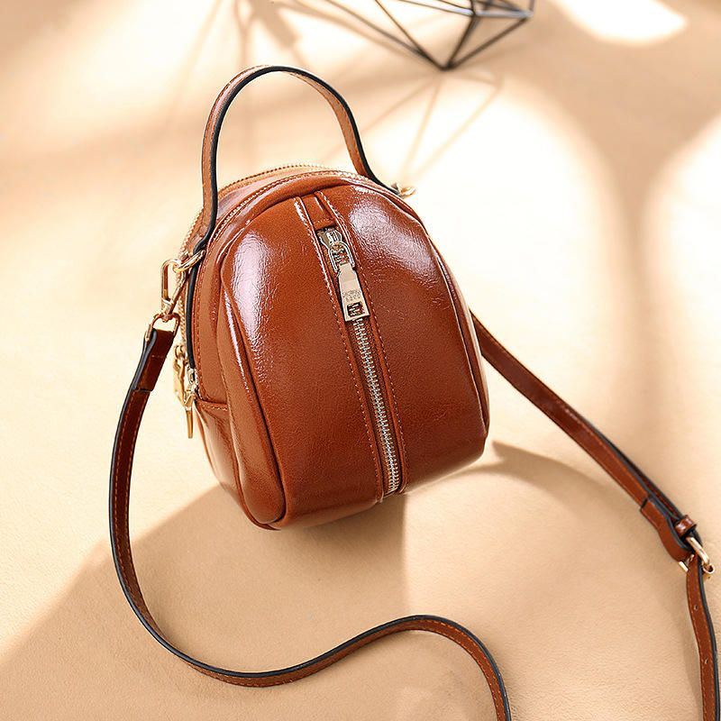 Naisten Keinonahkainen Wild Crossbody -laukku Muodikas Kuorilaukku
