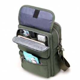 Naisten Nailoninen Matkapassilaukku Crossbody Matkalaukku Hyödyllinen Olkalaukku