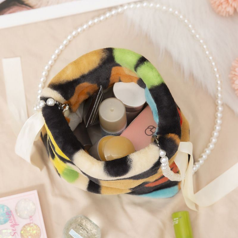 Naisten Pehmoiset Solmiovärjätty Patchwork Pearl Bowknot -ketju Olkalaukku Crossbody Laukku