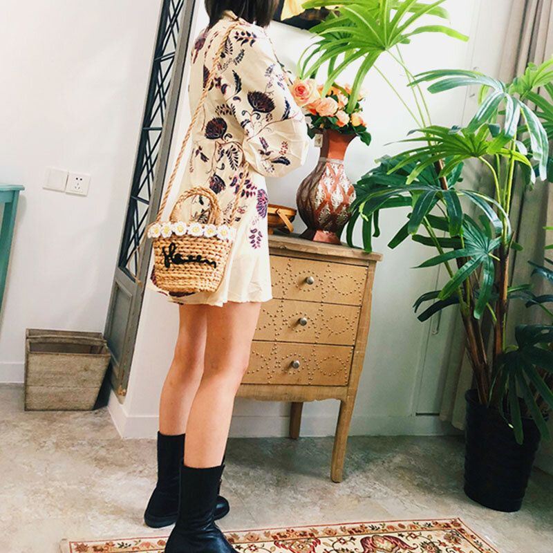 Women Travel Daisy Beach Weave Straw Crossbody Bag Bucket Bag