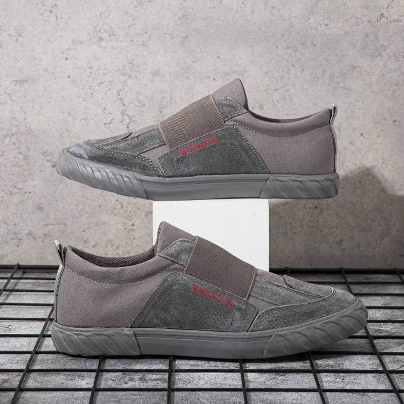Miesten Canvas Hengittävä Pehmeä Pohja Mukava Slip On Brief Pure Color Casual Court Shoes