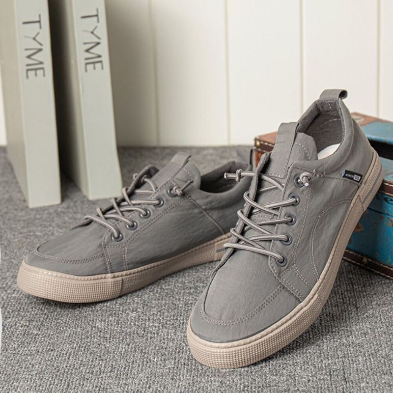 Miesten Hengittävä Ice Silkkikangas Pehmeä Pohja Nauhoitus Alushousut Pure Color Casual Court Shoes
