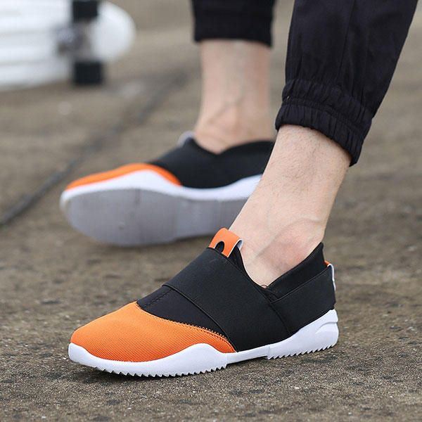 Miesten Hengittävät Joustavat Bnad Slip On -lenkkarit