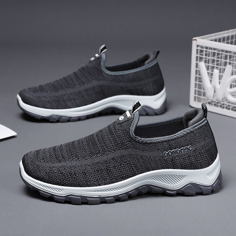 Miesten Urheilu Neuloksesta Hengittävät Kävelykengät Pehmeät Slip On Rento Sneakers