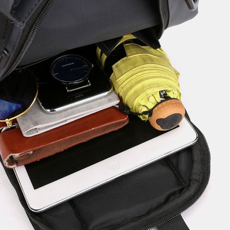 Miesten Nylon Usb-lataus Casual Outdoor Lyhyt Rintalaukku Olkalaukku Reppu