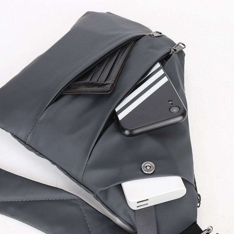 Miesten Tekonahkainen Monitaskuinen Vedenpitävä Rintalaukku Crossbody-laukku