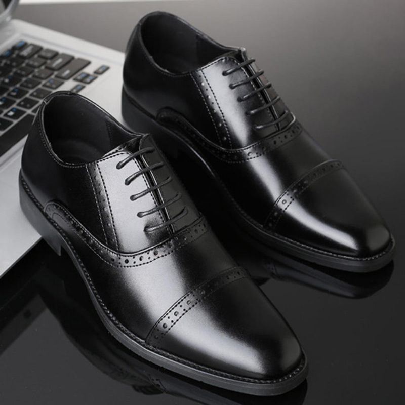 Miesten Brogue Carved Casual Business Oxfords -mekkokengät