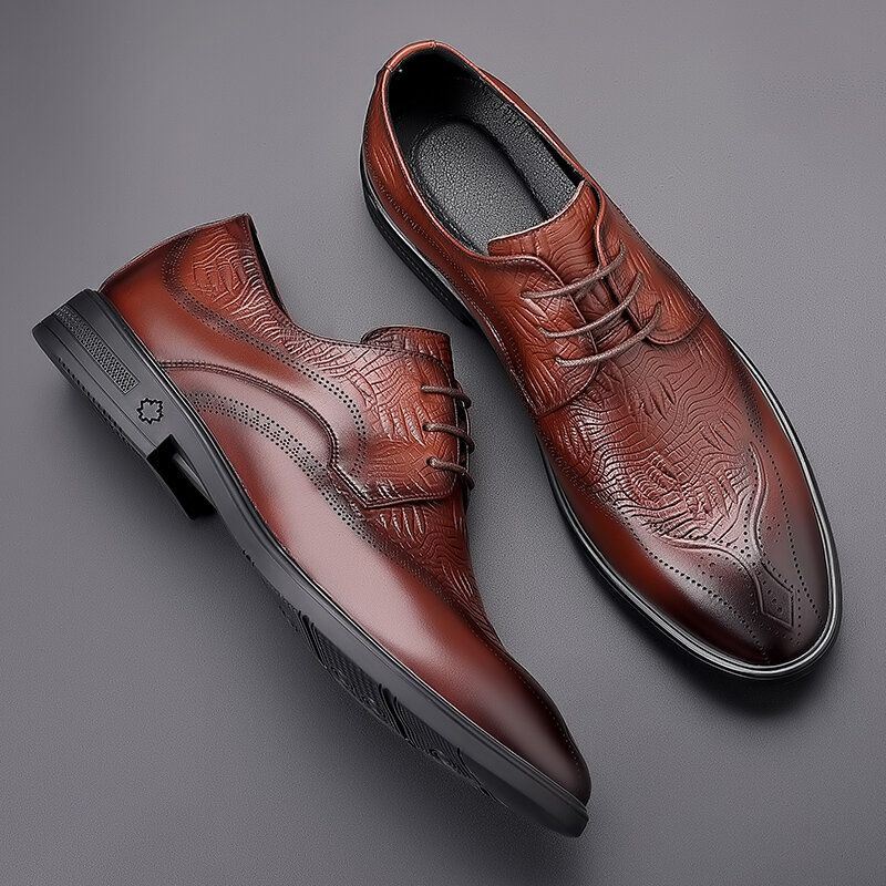 Miesten Brogue Kohokuvioidut Nauhalliset Bisnesmekko Oxfords-kengät