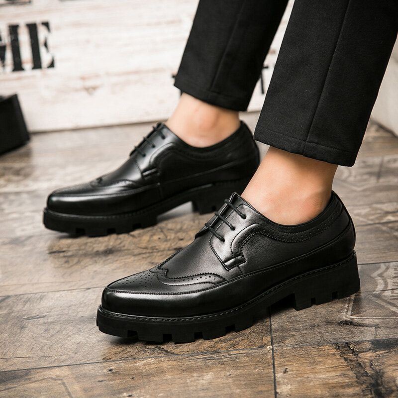 Miesten Brogue Paksupohjaiset Oxfords Hengittävät Yrityskengät