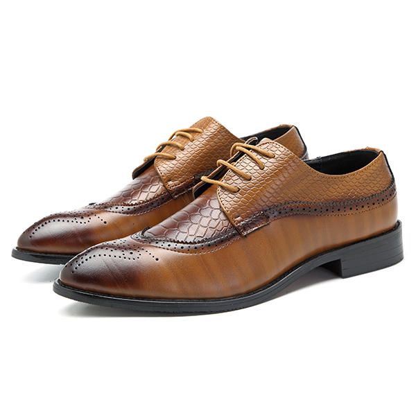 Miesten Brogue-tyylinen Aitoa Nahkaa Teräväkärkiset Business-muodolliset Kengät