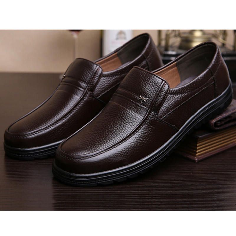 Miesten Retro Pure Color Liukumaton Casual Business Oxfords