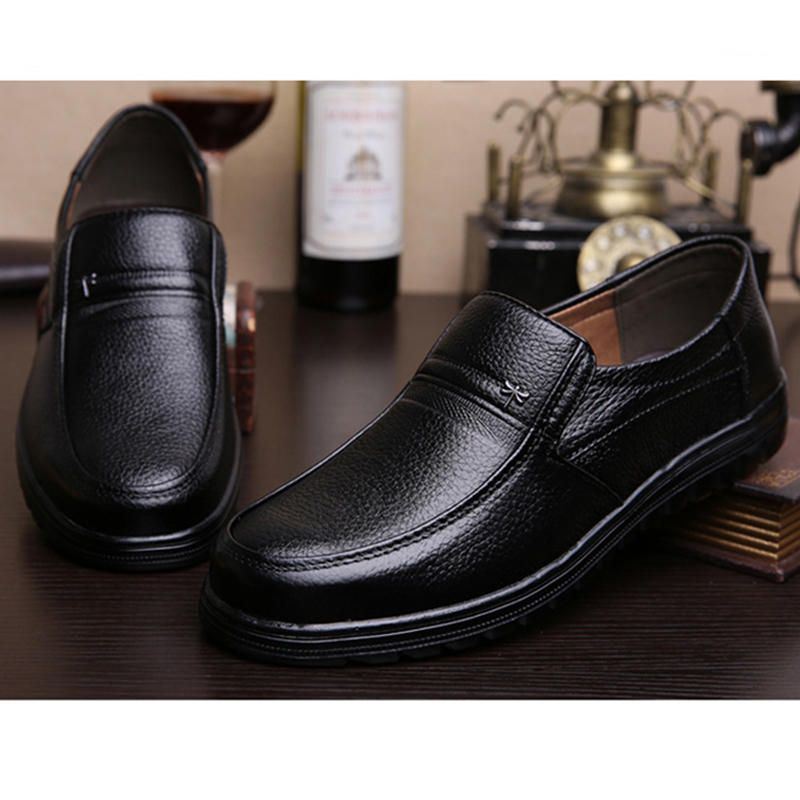 Miesten Retro Pure Color Liukumaton Casual Business Oxfords